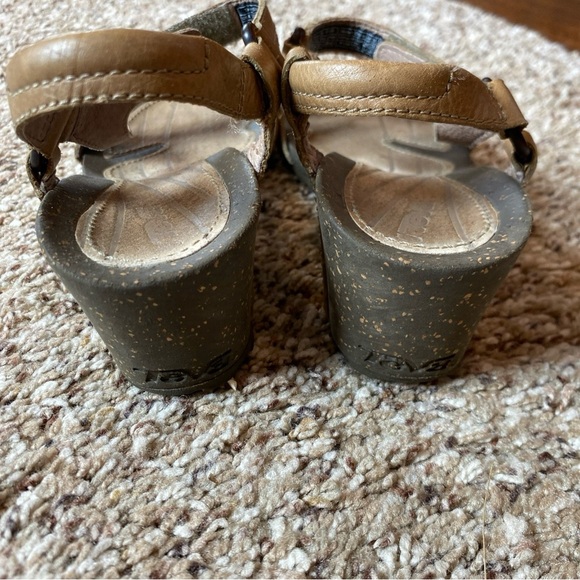 Teva Cabrillo Strappy Sandals Women's Brown Leather Size 6 Heel - Picture 3 of 6
